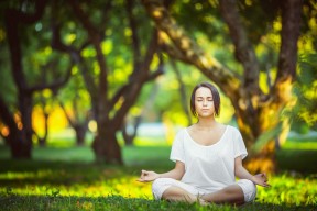 kaiyun.com-女篮国家队开展专项防守训练提升防守硬度，女生篮球防守