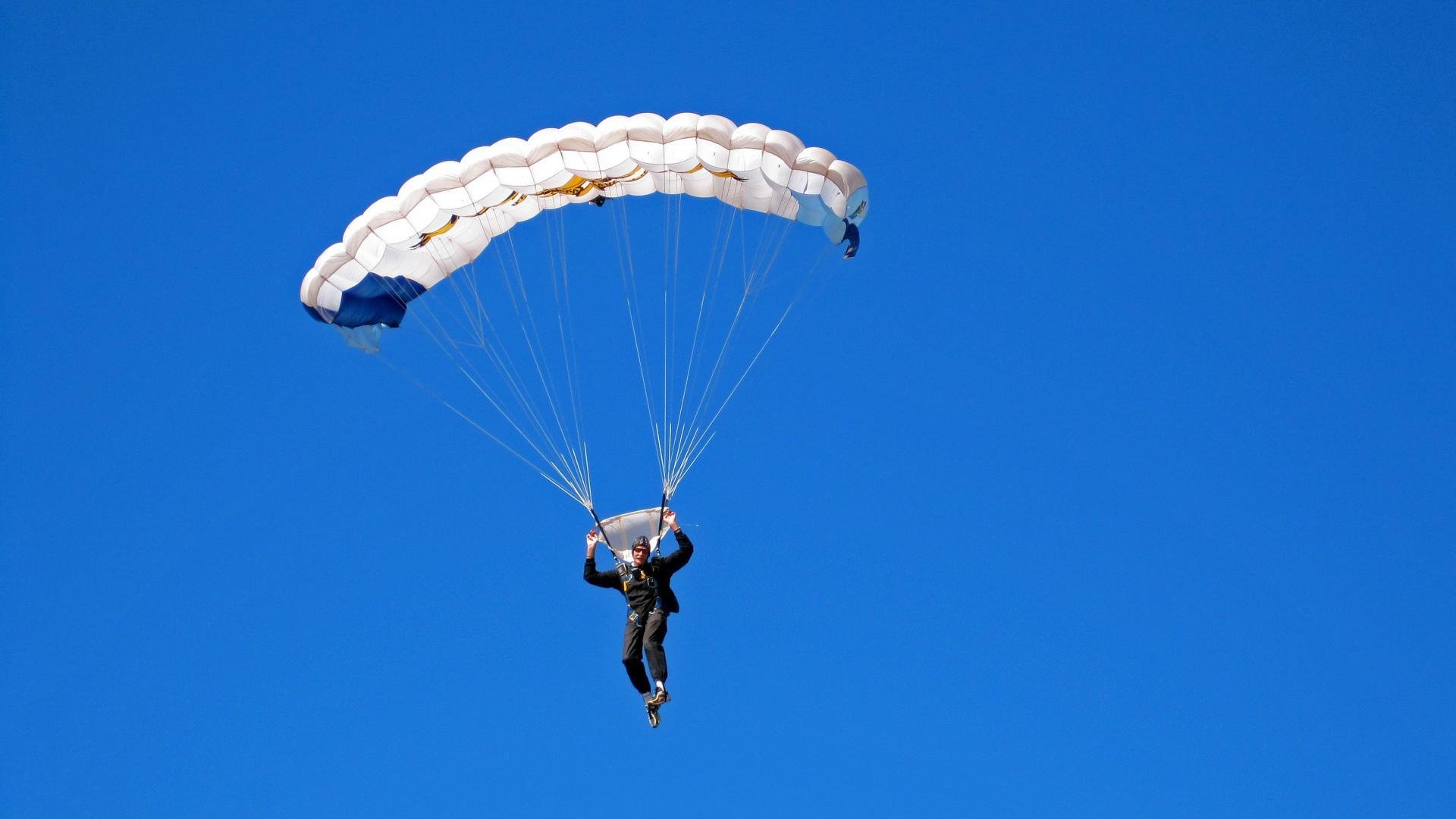 国际热身赛中国女足平局 球迷呼吁加强训练，国足热身赛2021