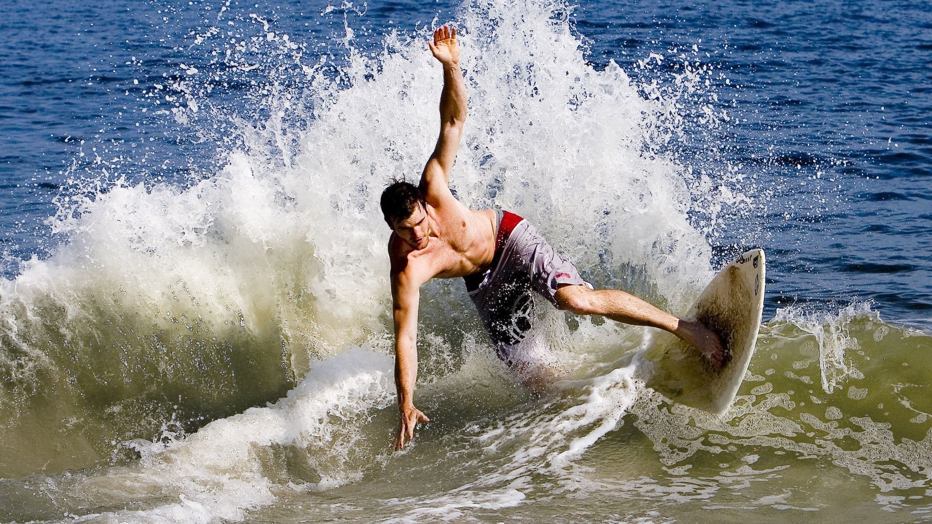 开云体育俱乐部官网-英超本轮焦点：大逆转引爆全场，英超本轮集锦视频